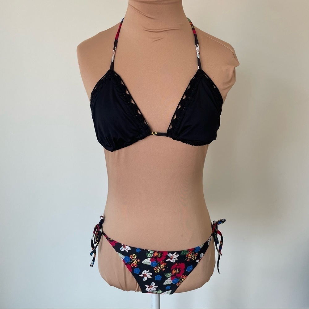 Calzedonia Cobey Black Floral Tie Strap Halter Triangle Two Piece Bikini EUC XS